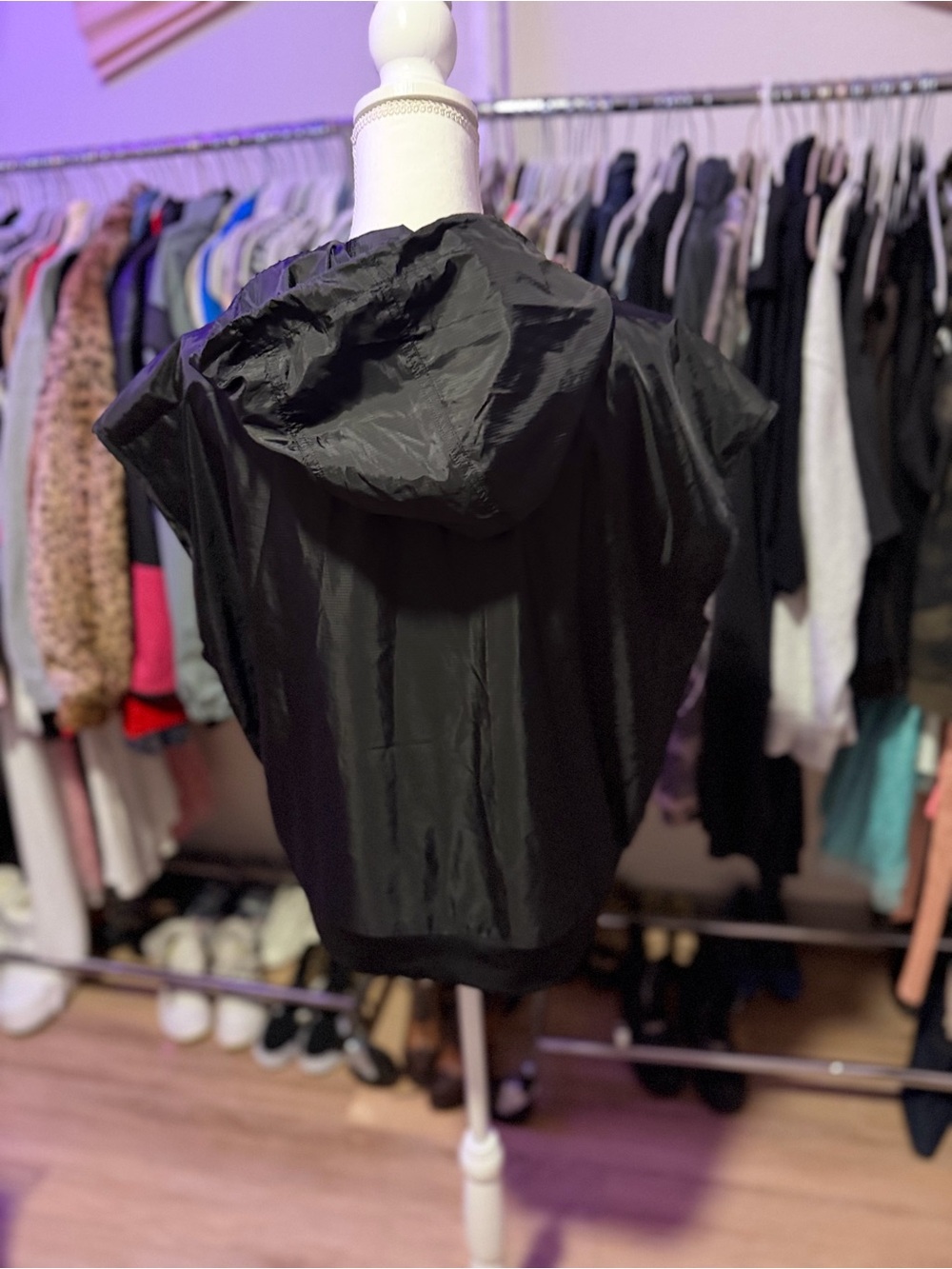 Avia Black Sleeveless Hooded Pullover Top - Picture 4 of 10
